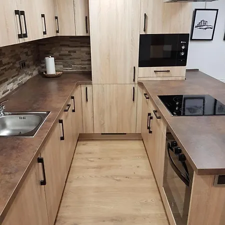 Apartamento Gumerflat Patio-yaard, Parking &, Wifi Fibra Free, Downtown