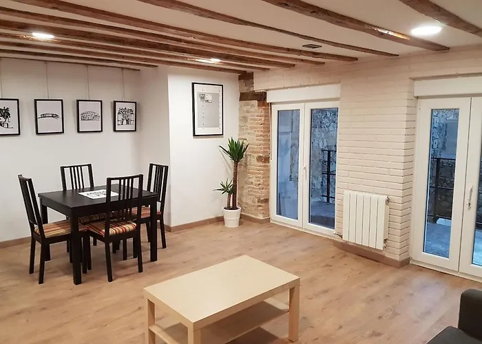 Gumerflat Patio-yaard, Parking &, Wifi Fibra Free, Downtown Appartement Burgo